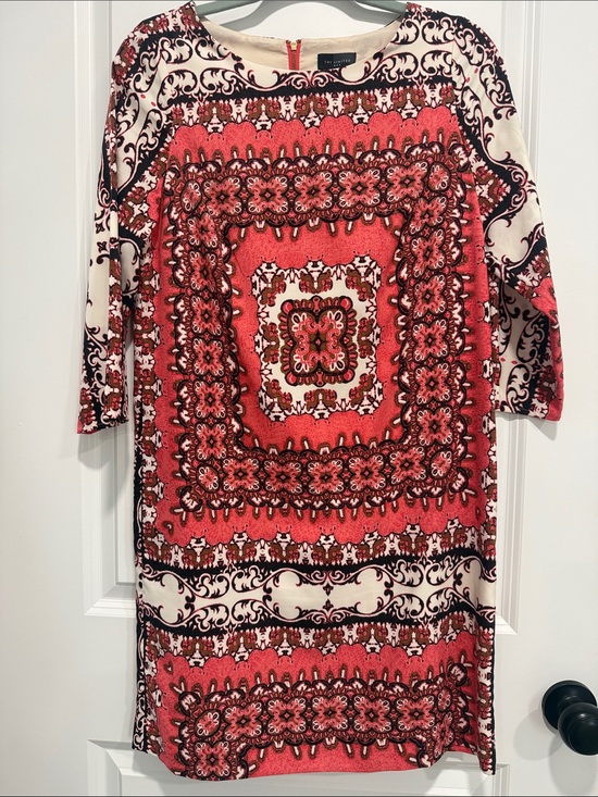 The Limited Dresses & Skirts - The Limited Coral and Cream Patterned Midi Shift Dress